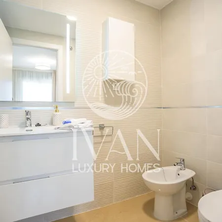 Casa Armonia Ivan Luxury Homes 2ªpta Sur 1ªlinea
